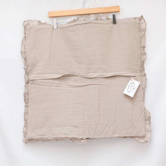 Adorn Set 2 Pillowcases Cushion Covers brown beige baroque retro shabby chic - Picture 3 of 4